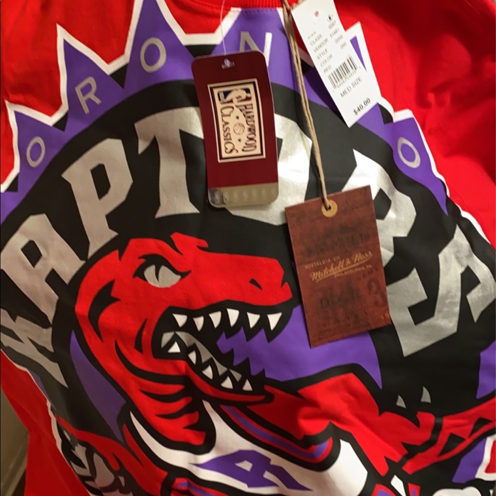 Mitchell & Ness Toronto Raptors Tshirt NWT